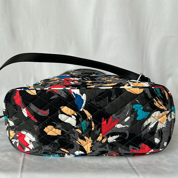 Vera Bradley NWT Black Splash Floral Satchel Bag Purse 🌺🌺 - Picture 7 of 8